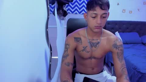 slim_master12 online show from December 30, 5:44 pm