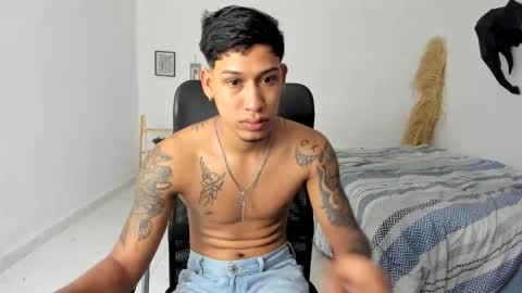 slim_master12 online show from March 23, 3:54 am