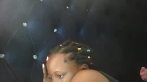 Snapshot of slim_petite_ebony chatting on October 9, 5:38 am slim_petite_ebony online show from October 9, 5:38 am