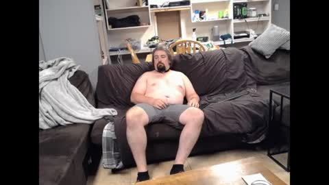Snapshot of slimdizzy64 chatting on July 24, 5:33 pm slave drew or slut online show from July 24, 5:33 pm