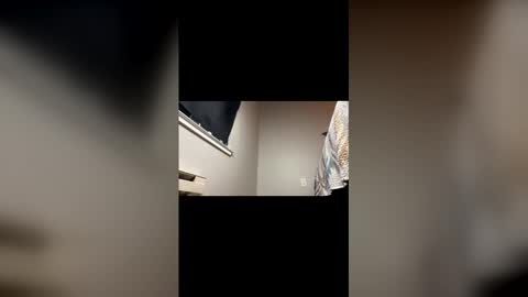 Snapshot of slimdunkinbbc chatting on December 21, 12:29 am Slim Dunkin Nani online show from December 21, 12:29 am