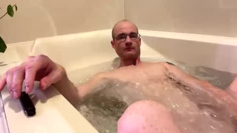 slimhiguy online show from February 24, 4:32 am