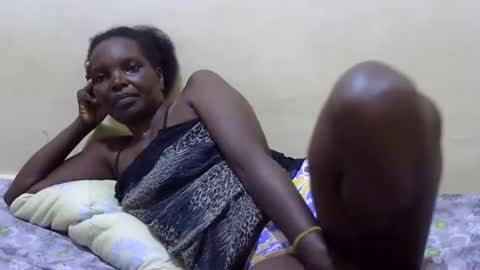 Snapshot of slimmygal chatting on February 3, 5:29 am slimmygal online show from February 3, 5:29 am