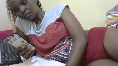 Snapshot of slimmygal chatting on September 16, 6:36 am slimmygal online show from September 16, 6:36 am