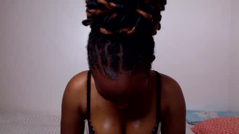 slimy_baiby online show from December 3, 6:21 am