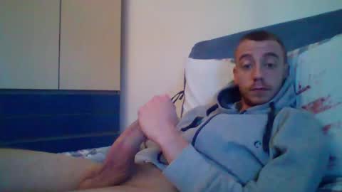 Snapshot of slowlo98 chatting on December 29, 1:28 pm Steven online show from December 29, 1:28 pm