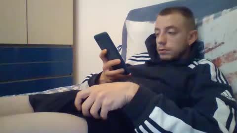 Snapshot of slowlo98 chatting on December 29, 9:52 pm Steven online show from December 29, 9:52 pm