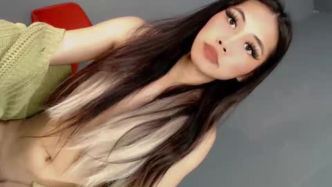 slut4attention online show from April 5, 4:53 am