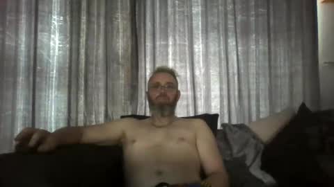 Snapshot of slutfucker20 chatting on September 28, 8:09 am slutfucker20 online show from September 28, 8:09 am