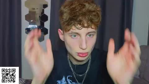 sluttsavage online show from May 24, 3:39 pm