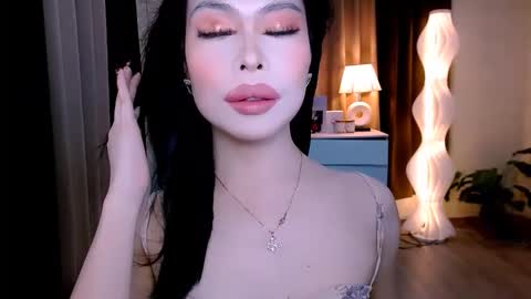 slutty_aurora online show from September 26, 8:40 am