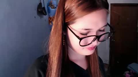 slutty_hannaxx online show from May 29, 9:57 pm