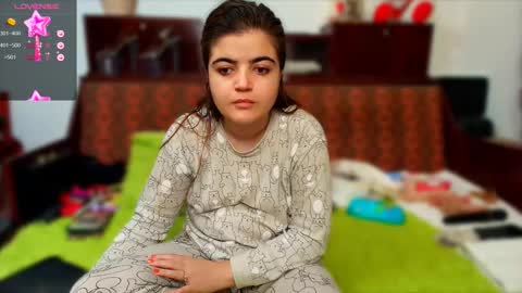 Snapshot of slutty_milf_bitch chatting on November 9, 4:49 pm Ana online show from November 9, 4:49 pm