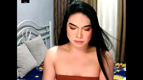 Snapshot of slutty_sam28 chatting on April 29, 11:03 am slutty_sam28 online show from April 29, 11:03 am