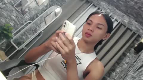 CHIE CHIE online show from March 8, 6:37 pm