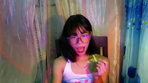 sluttypatotie online show from April 7, 4:51 pm