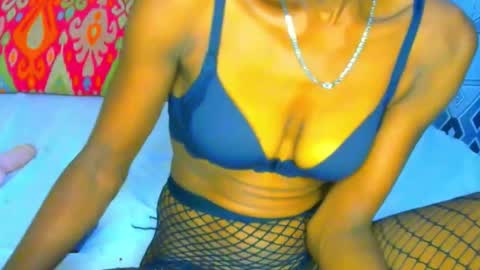 Sexyslutt online show from March 6, 5:04 am