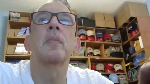 Snapshot of sluttyslave81 chatting on November 16, 3:28 pm sluttyslave81 online show from November 16, 3:28 pm