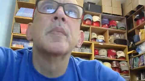 Snapshot of sluttyslave81 chatting on December 3, 4:05 pm sluttyslave81 online show from December 3, 4:05 pm