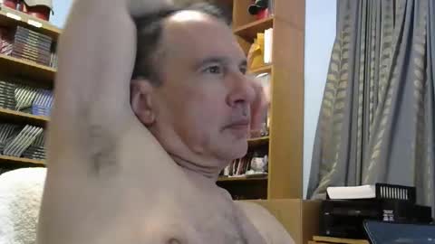 Snapshot of sluttyslave81 chatting on December 23, 7:28 am sluttyslave81 online show from December 23, 7:28 am