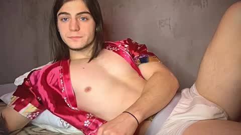 Gus online show from December 6, 11:00 am