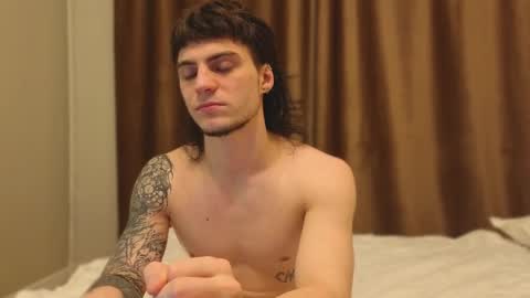 Gus online show from February 3, 6:57 pm