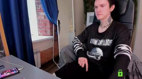 sly_reggie online show from March 19, 9:57 am