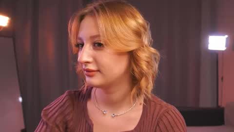 Snapshot of slyshypie chatting on February 28, 2:51 pm Lily online show from February 28, 2:51 pm