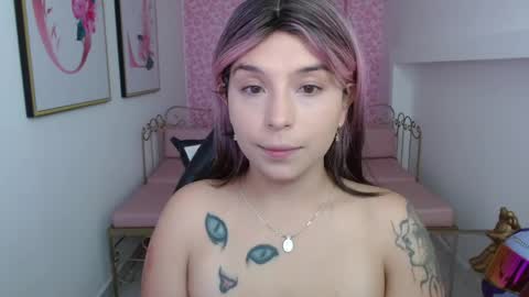 Mariana Torres online show from May 26, 1:18 pm