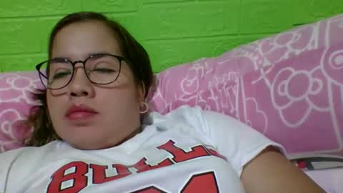 Lovewella online show from December 3, 8:23 am