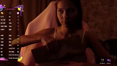 Emma online show from October 22, 6:18 pm