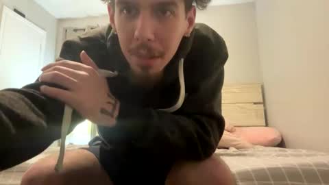 Snapshot of smalldickstillwork chatting on December 14, 3:40 am Ernesto online show from December 14, 3:40 am