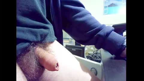 Small Hairy Uncut online show from May 17, 3:26 am