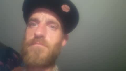 smallpackage1983 online show from November 17, 7:47 am