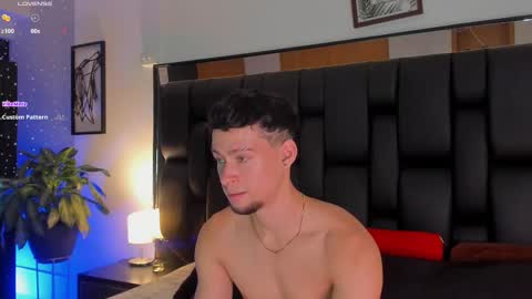 Snapshot of smiith_jade chatting on October 8, 10:40 pm Jade Smiith online show from October 8, 10:40 pm