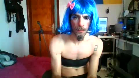 Snapshot of smile3555 chatting on December 15, 10:52 am willy online show from December 15, 10:52 am