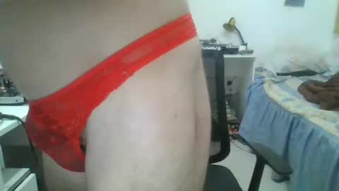 Snapshot of smile3555 chatting on February 6, 8:56 pm willy online show from February 6, 8:56 pm