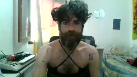 Snapshot of smile3555 chatting on March 18, 7:11 am willy online show from March 18, 7:11 am