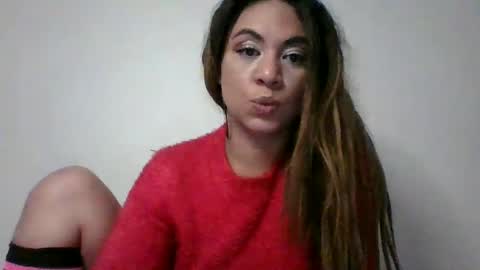 Snapshot of smileycherry chatting on January 4, 4:23 am smileycherry online show from January 4, 4:23 am