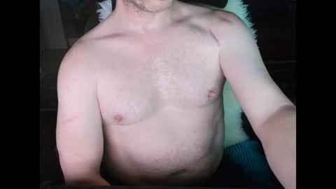 Snapshot of smiling_hillbilly chatting on July 17, 1:34 am smileing hillbilly online show from July 17, 1:34 am