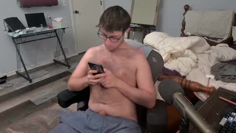 Snapshot of smilingwanker chatting on February 26, 6:37 am smilingwanker online show from February 26, 6:37 am