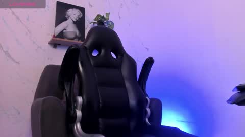 SMIT  online show from February 16, 8:33 pm