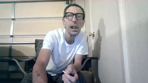 smoke-4-me online show from October 1, 8:31 am