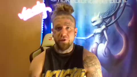 smoke online show from March 3, 2:01 pm