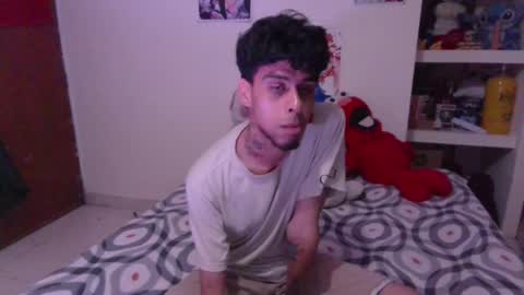 Snapshot of smoker00teddybear chatting on January 25, 7:49 am teddy online show from January 25, 7:49 am