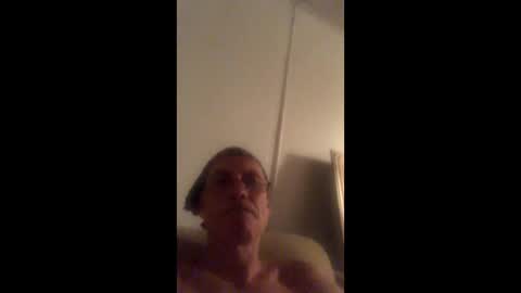 Snapshot of smoothbenny74 chatting on January 5, 1:26 pm smoothbenny74 online show from January 5, 1:26 pm