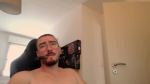 AllDayIDream online show from October 1, 1:50 pm