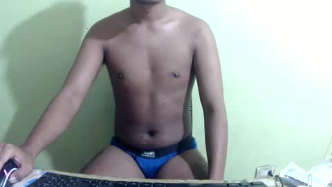 Snapshot of smoothie_guy chatting on February 9, 1:31 am smoothie_guy online show from February 9, 1:31 am