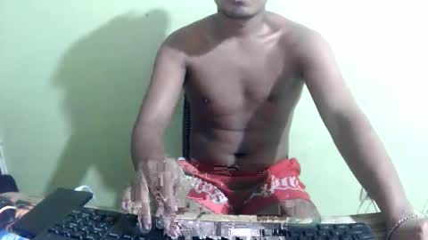 Snapshot of smoothie_guy chatting on February 10, 11:14 am smoothie_guy online show from February 10, 11:14 am