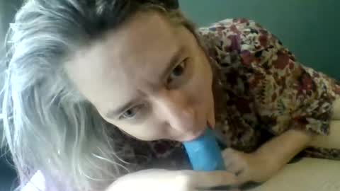 Snapshot of snack05 chatting on May 24, 3:39 pm snack05 online show from May 24, 3:39 pm